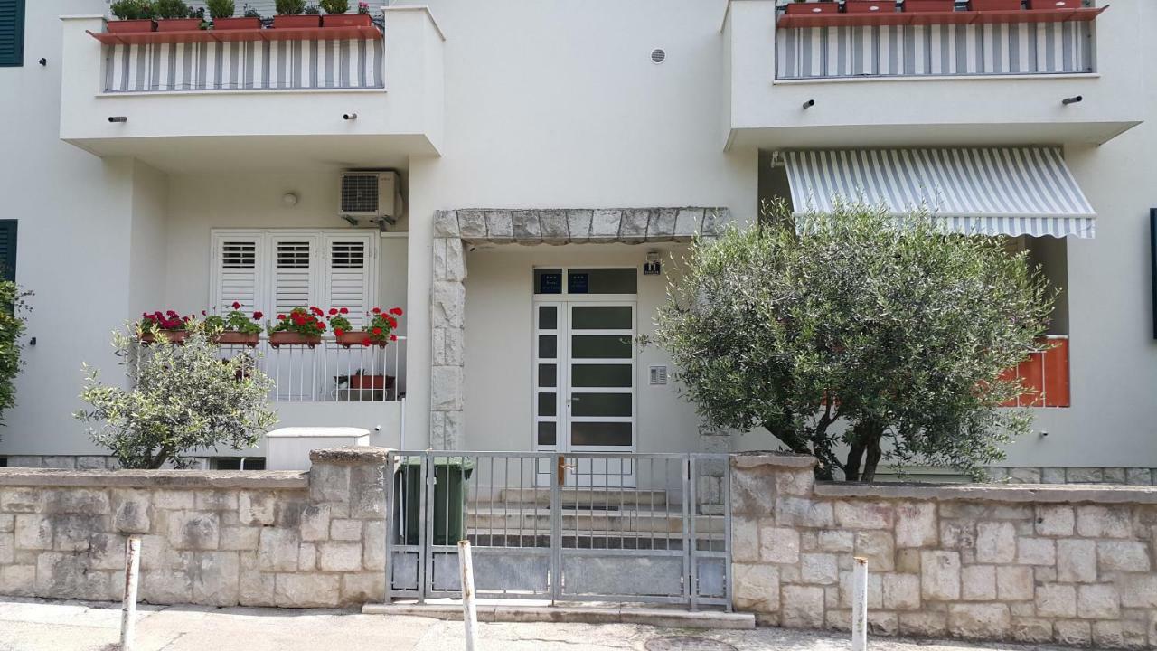 Apartments West Coast Spalato Esterno foto